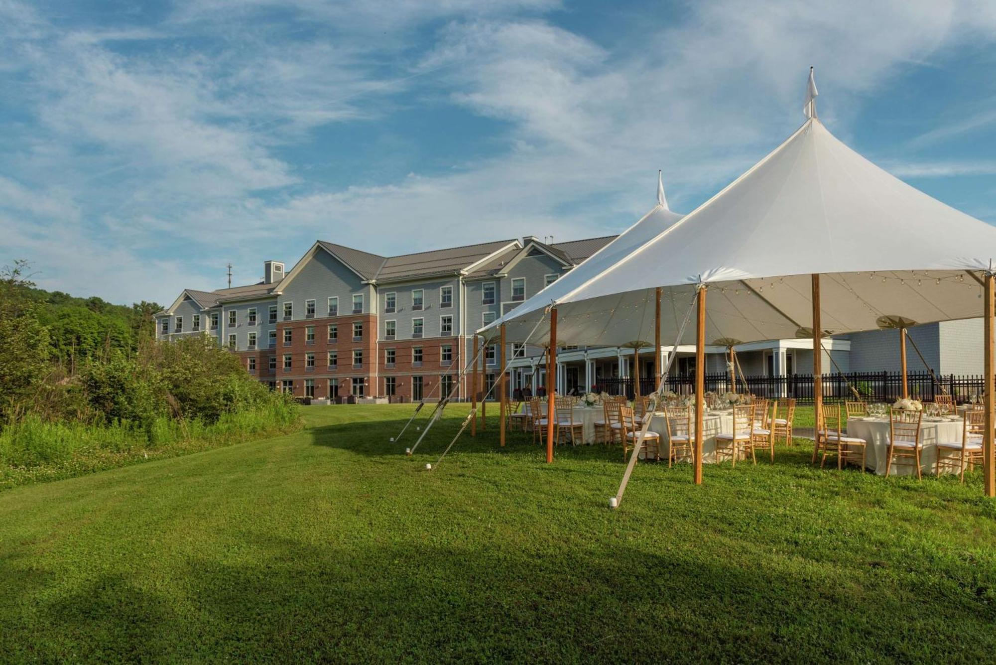 Hilton Garden Inn Hanover Lebanon Exteriör bild